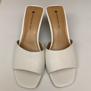 Metropolitan View White Pu Sandal